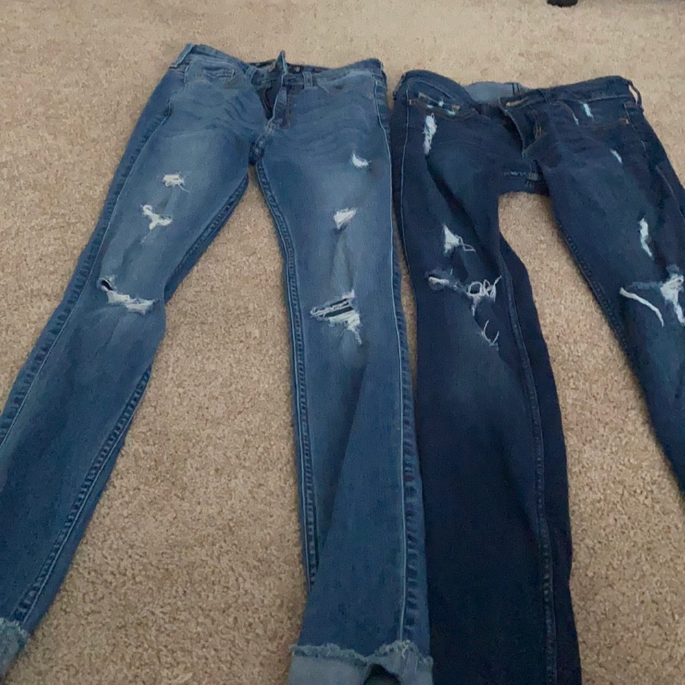 2 pair of Hollister jeans excellent condition